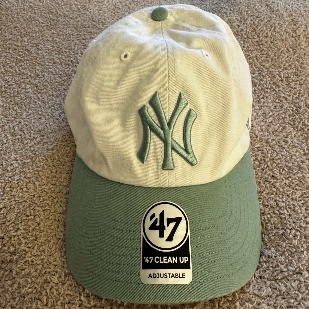 NWT Yankee Hat